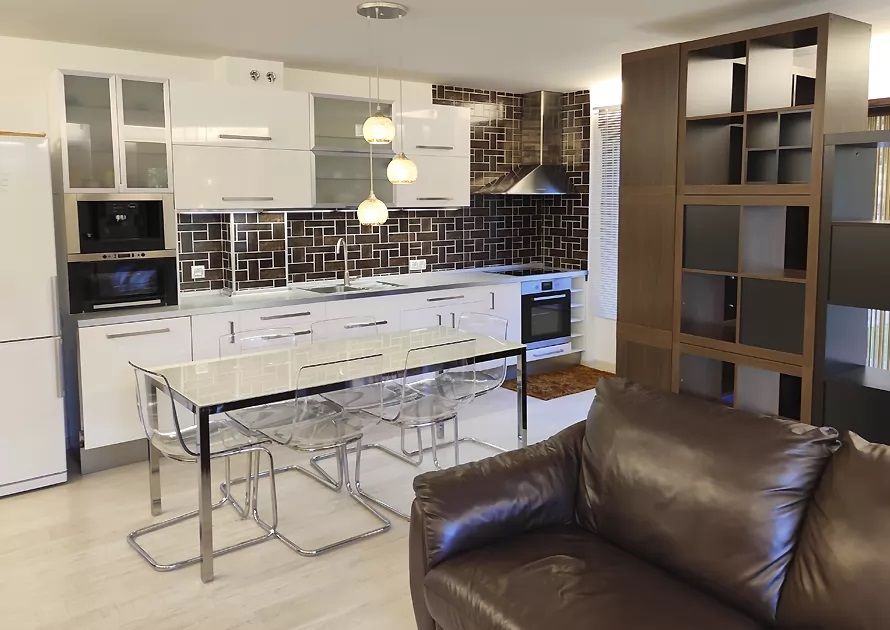 Cocina amueblada con todas las comodidades en Villa Sanabria