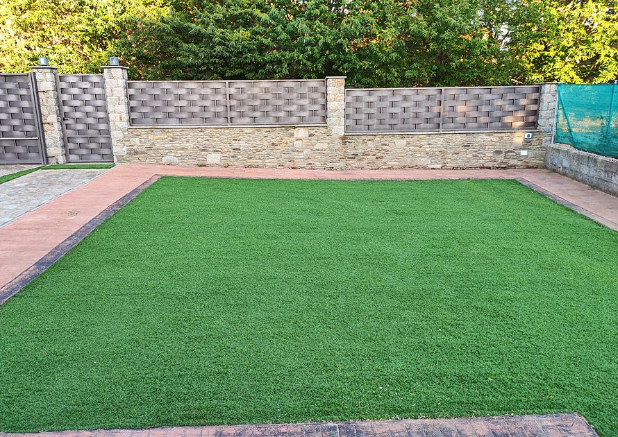 Entrada principal a la Casa Rural de cuatro estrellas Villa Sanabria